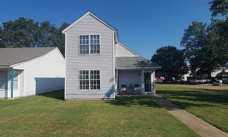 1st image of 138 Hillcrest Cv