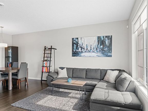 3rd image of 102 N Walden Cir SE