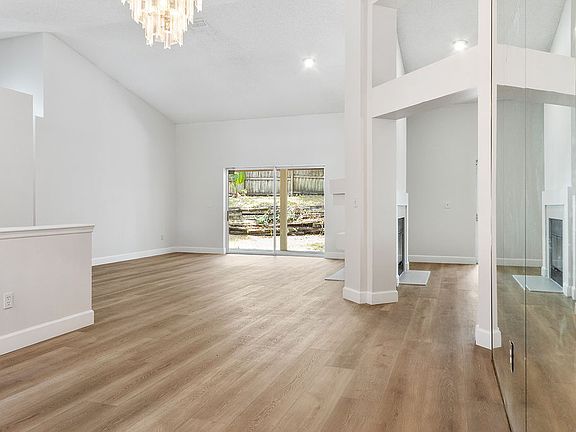 4th image of 1425 Whispering Woods Way