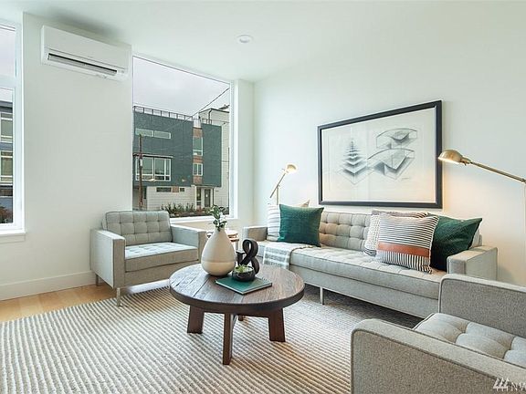 5th image of 2449 NW 61st St #B