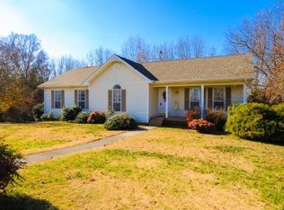 187 Berry Dr, Madisonville, TN 37354