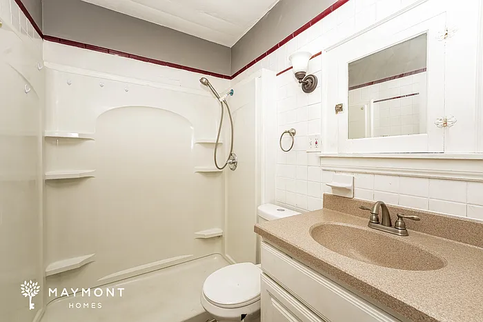 9509 Rosewood Ave — Photo 14