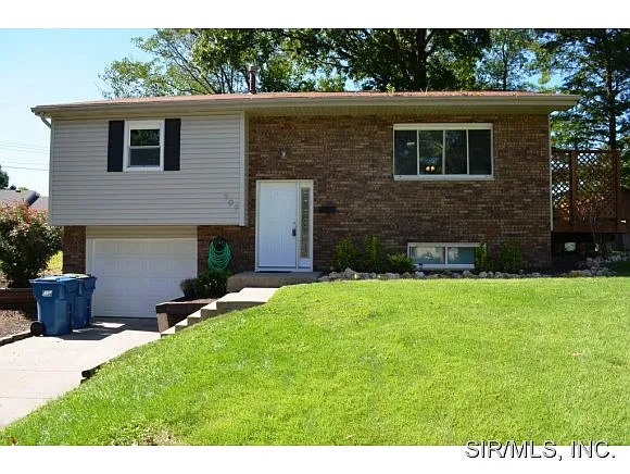 707 Merlin Ct photo 1
