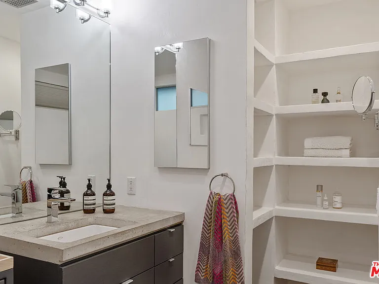 625 Santa Clara Ave — Photo 23