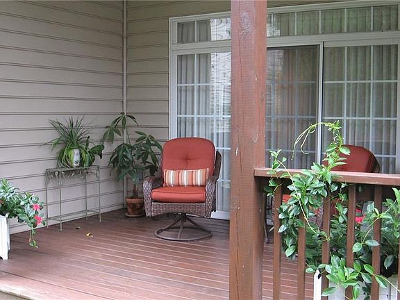 3rd image of 602 Hazeltine Ct #A