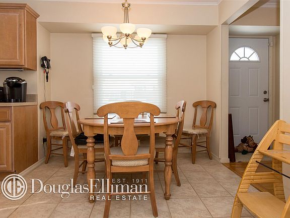 4th image of 26 Hunter Ln