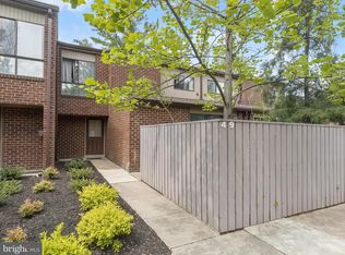 49 Farmhouse Ct #F, Pikesville, MD 21208