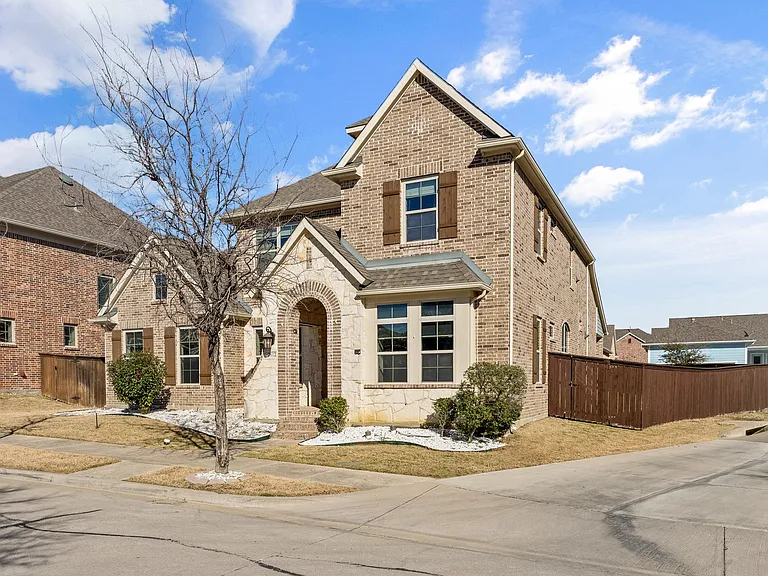 2812 Orchid St — Photo 68