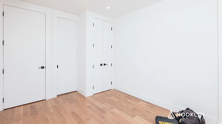 Rented by Nooklyn NYC LLC | media 24