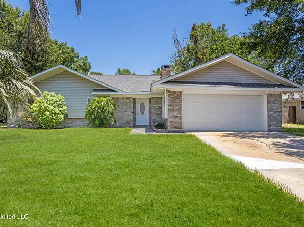 1302 Wisteria Ln, Long Beach, MS 39560