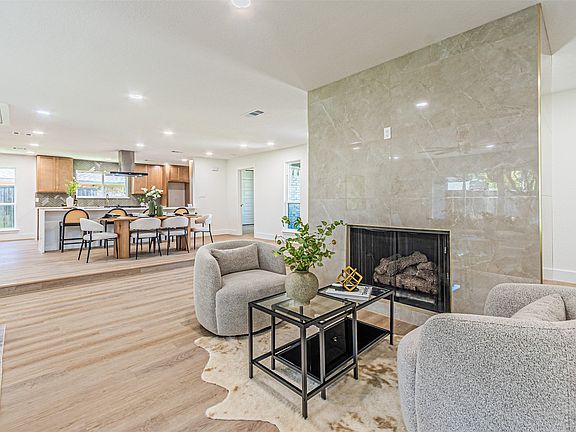 5th image of 2716 Arborcove Dr