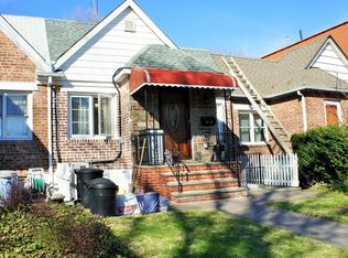 14635 56th Rd, Flushing, NY 11355