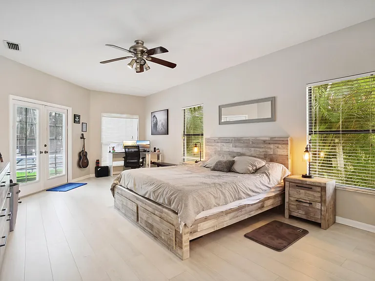 13823 Callington Dr — Photo 14