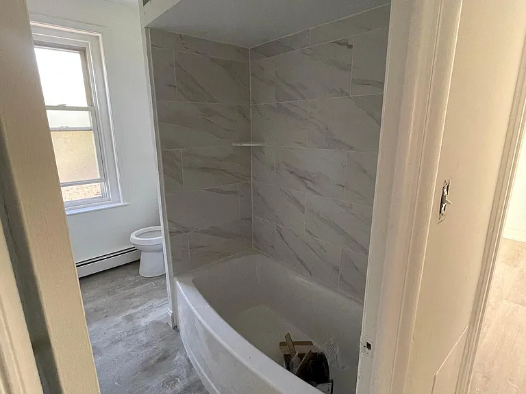 1216 Linwood Ave #2 — Photo 12