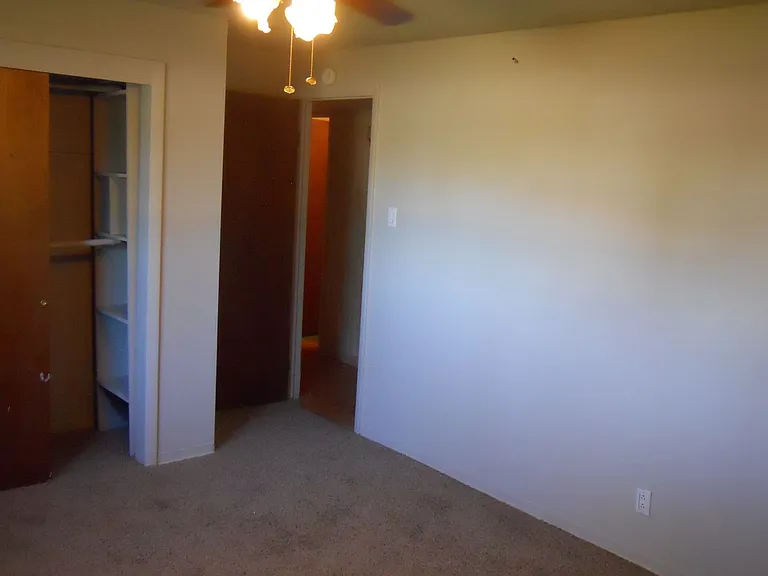 3808 Elmwood Cir — Photo 15