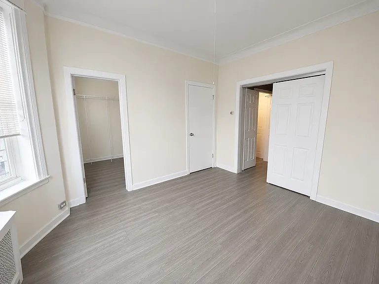 60-91 Putnam Ave #2D — Photo 3