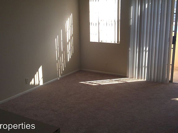 3rd image of 1225 Belmont Ave APT 201