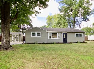 14 Sunridge Dr, Springfield, MA 01118