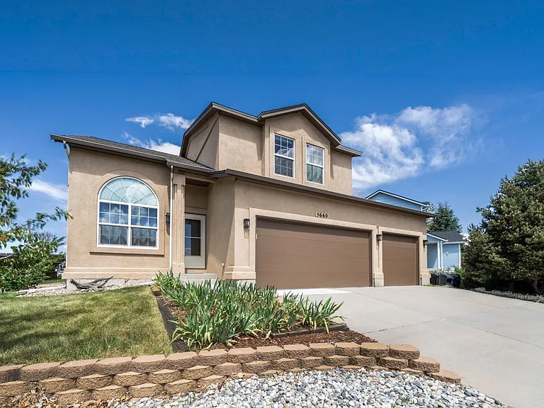 5660 Many Springs Dr — Photo 1