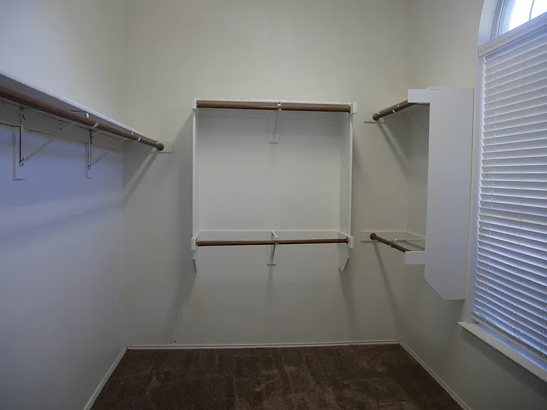 7135 Saint Augustine Dr — Photo 25