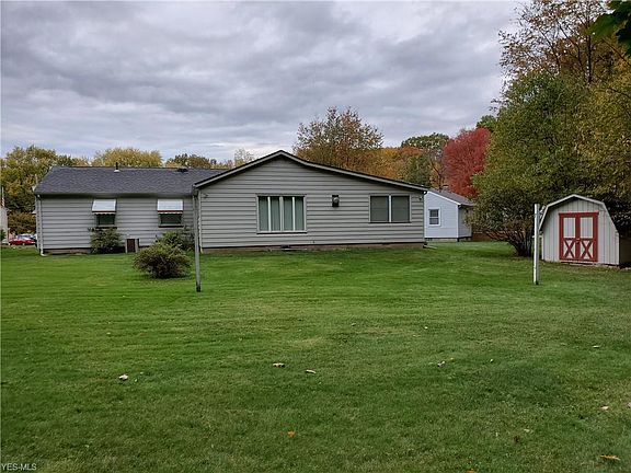 2nd image of 2205 Michael Dr