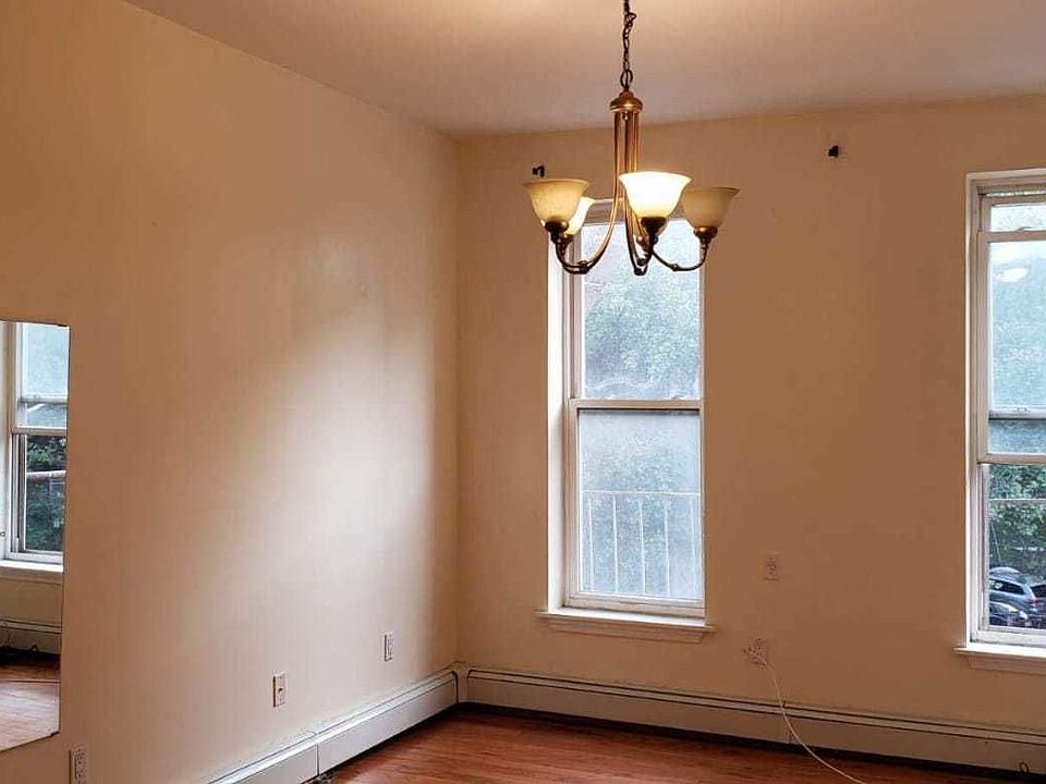 1st image of 521 W 125th St #2A