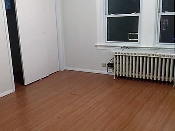 5th image of 603 Villa Ave
