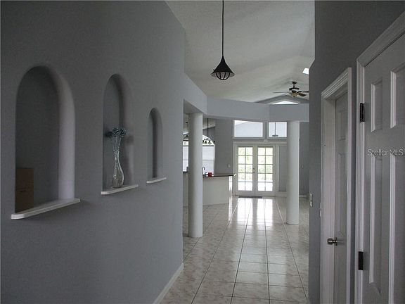 3rd image of 1656 Slash Pine Pl