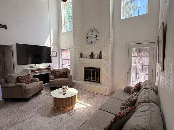 2nd image of 3101 Bandolino Ln #1