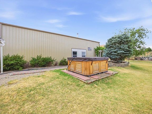 5th image of 58506 N Ponderosa Pr NE