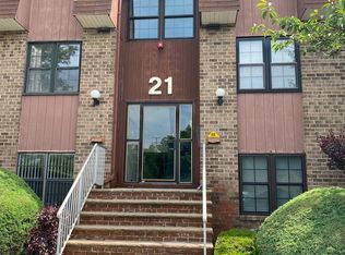 251C Alpine Way, Woodbridge, NJ 07095