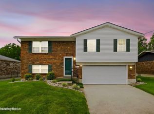 6211 Lynnchester Dr, Louisville, KY 40219