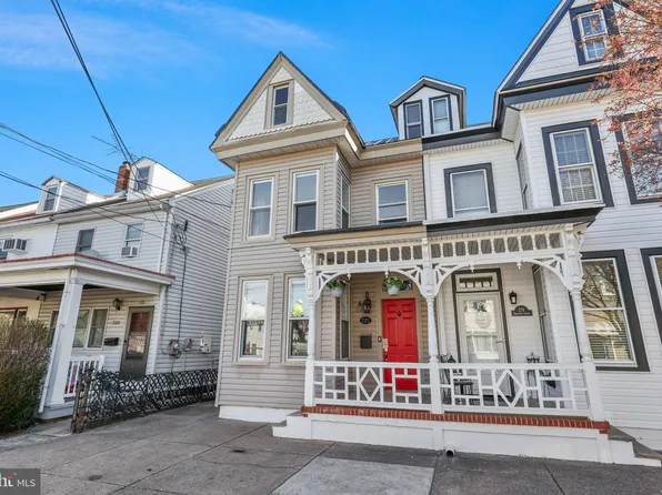 221 Dorrance St, Bristol, PA 19007