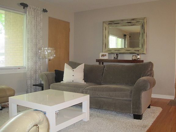 4th image of 4501 Grand Ave APT 2