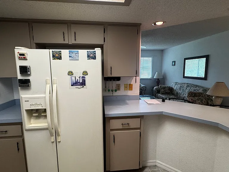 11410 SW 85th Ct — Photo 6
