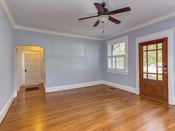 2nd image of 1007 W South St