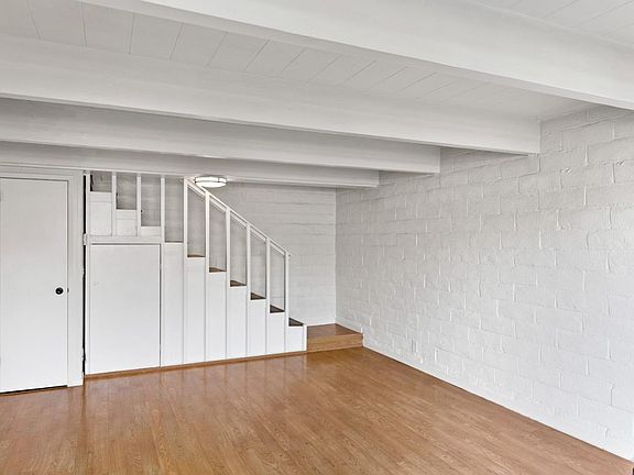 3rd image of 451 Dela Vina Ave APT 202