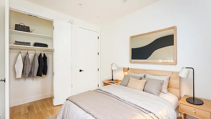 Rented by Nooklyn NYC LLC | media 28