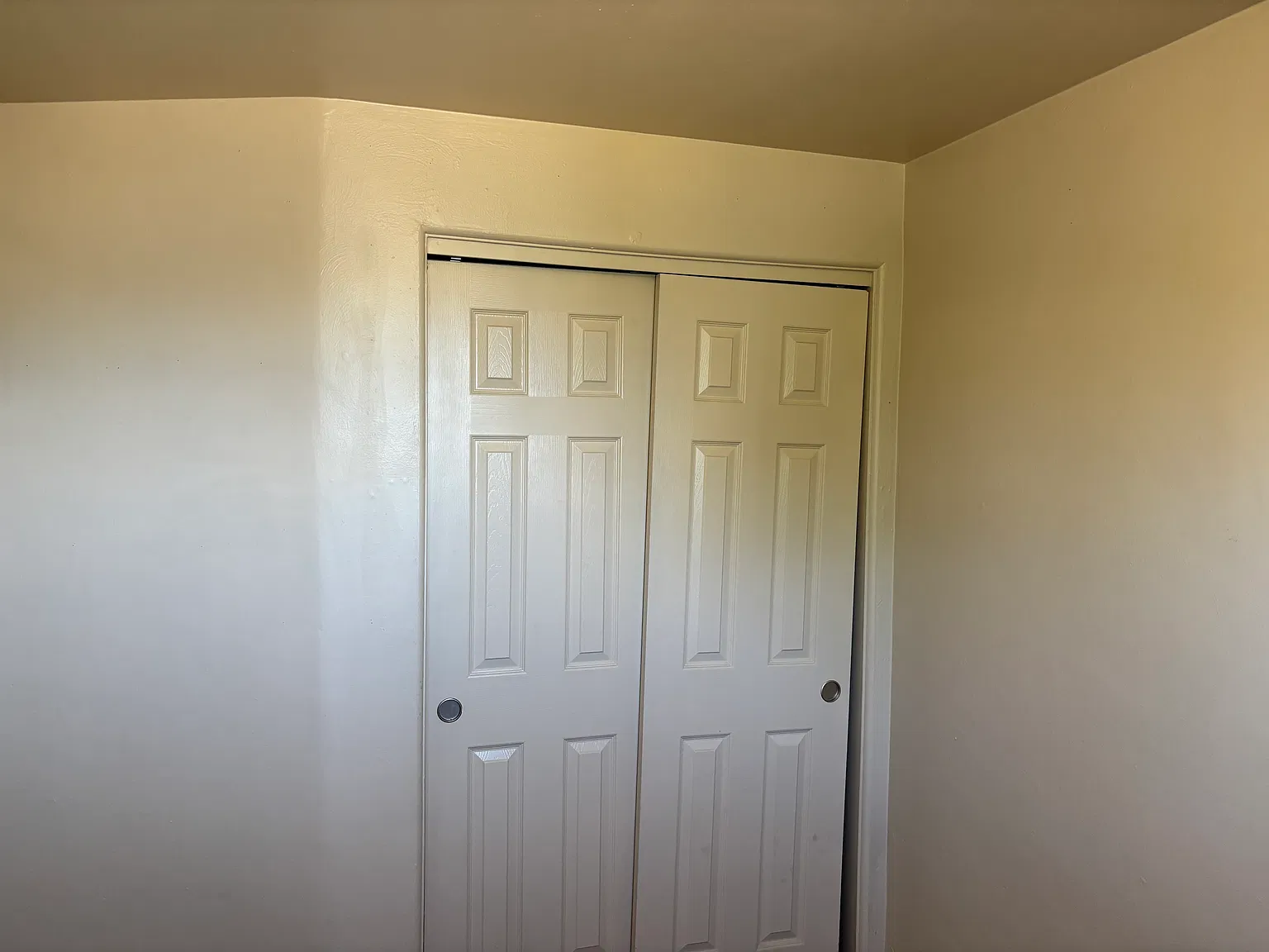 3 bed, 1004 sqft, $1,850 — Photo 3