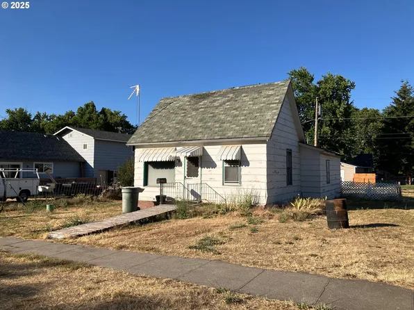1209 Chestnut St, Milton Freewater, OR 97862