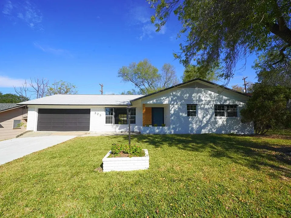 323 Stockton Dr