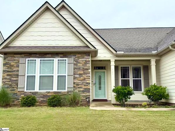 920 Hunterdale Ln, Boiling Springs, SC 29316