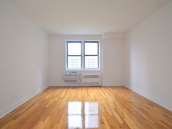 Fordham Terrace - Bedroom - WAC-04C