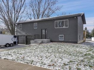 1383 2nd Ave SW, Le Mars, IA 51031