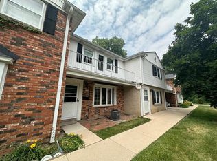 5066 W Colonial Ct, Milwaukee, WI 53220