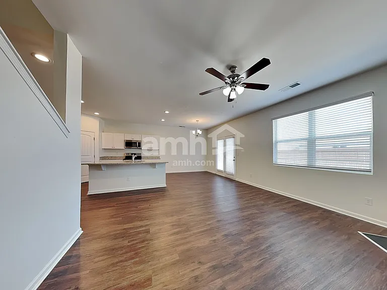 76 Springer Pkwy — Photo 22