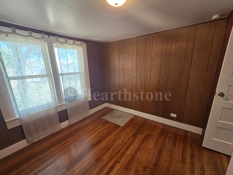 316 N Walnut St — Photo 9