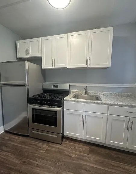 South Arthur Apartments — Photo 8