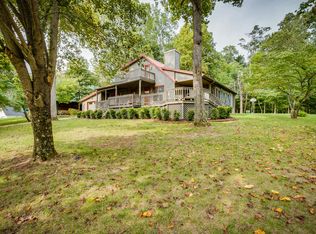 808 Seven Oaks Dr, Mt Carmel, TN 37645