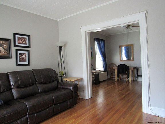 4th image of 53 Ford Ave Floor 2